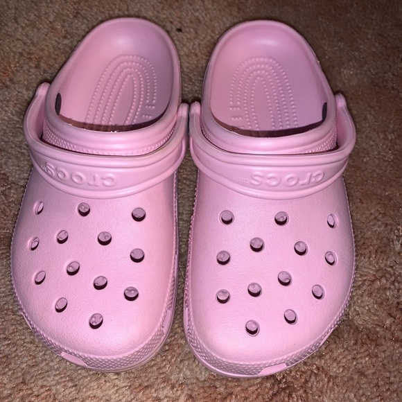 CROCS Shoes - Women’s Pink Crocs